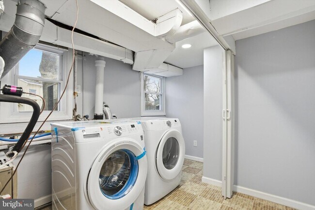 Building Photo - 2 Tekening Way