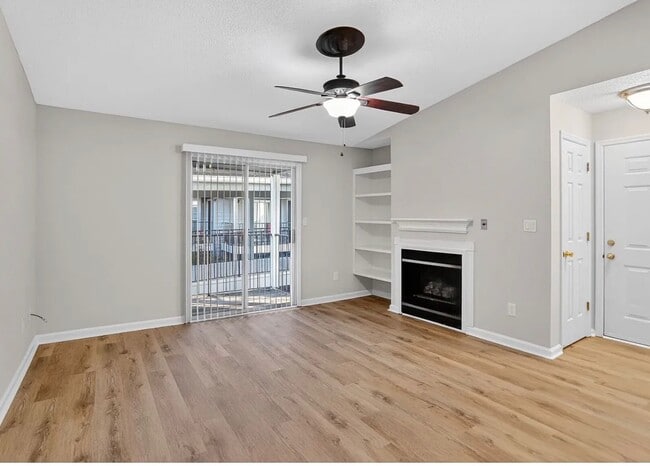 Building Photo - 307 Granville Ct