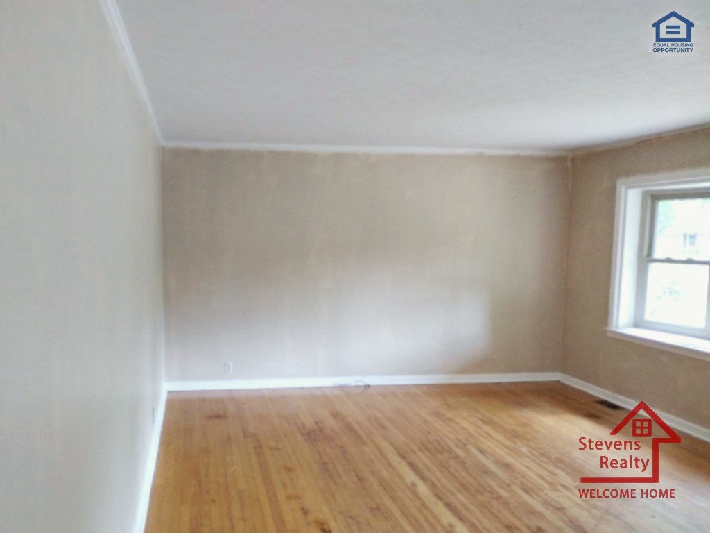 Building Photo - 412 Wedgewood St