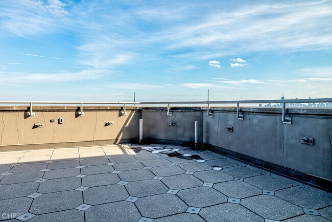Building Photo - 3660 N Lake Shore Dr