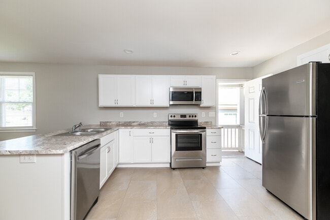 Building Photo - 316 Gower St