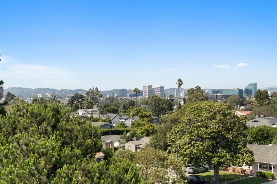 Building Photo - 12321 Ocean Park Blvd