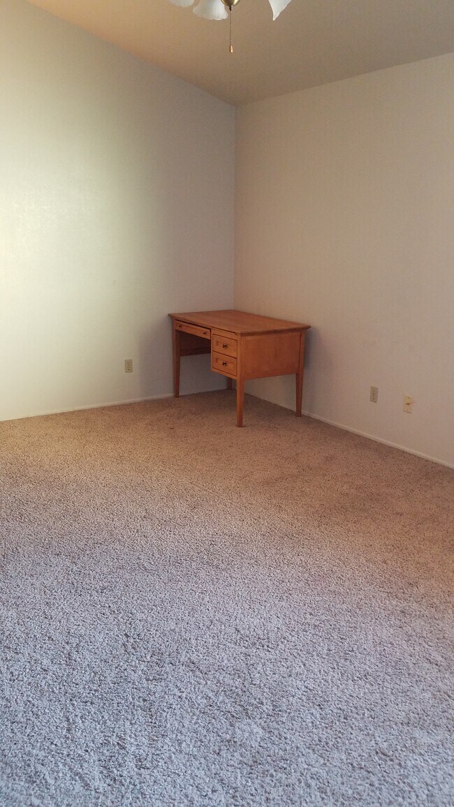 Building Photo - 3857 N Paseo de las Canchas