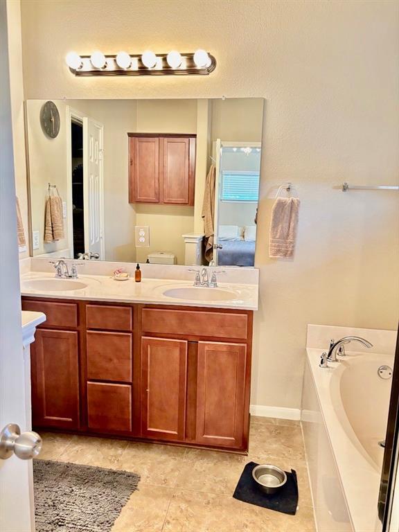 Building Photo - 3101 Davis Ln