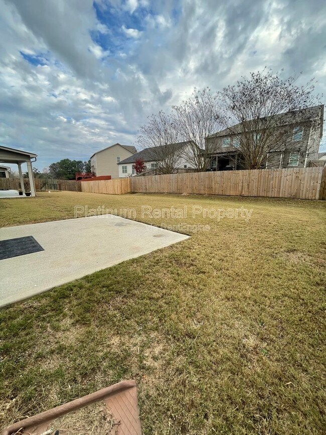 Building Photo - 5755 Rialto Way