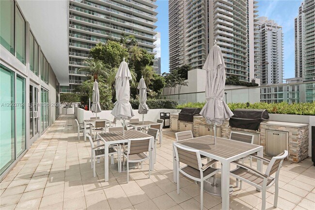 Building Photo - 79 SW 12th St