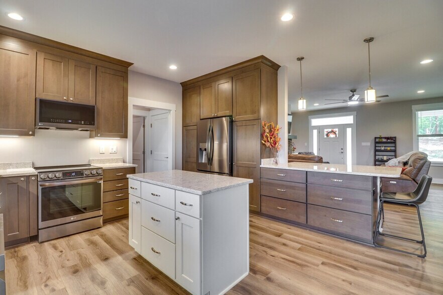 Building Photo - 5034 Burnley Rd