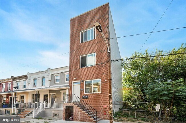 Building Photo - 1934 S Norwood St