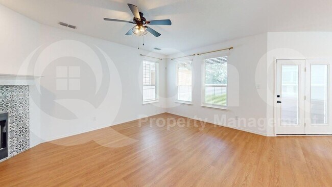 Building Photo - 10116 Revere Dr