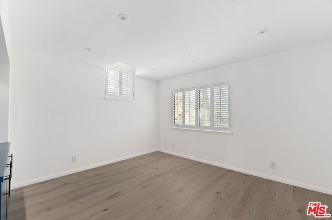 Building Photo - 2937 Deep Canyon Dr