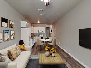 Building Photo - 3259 Karen St