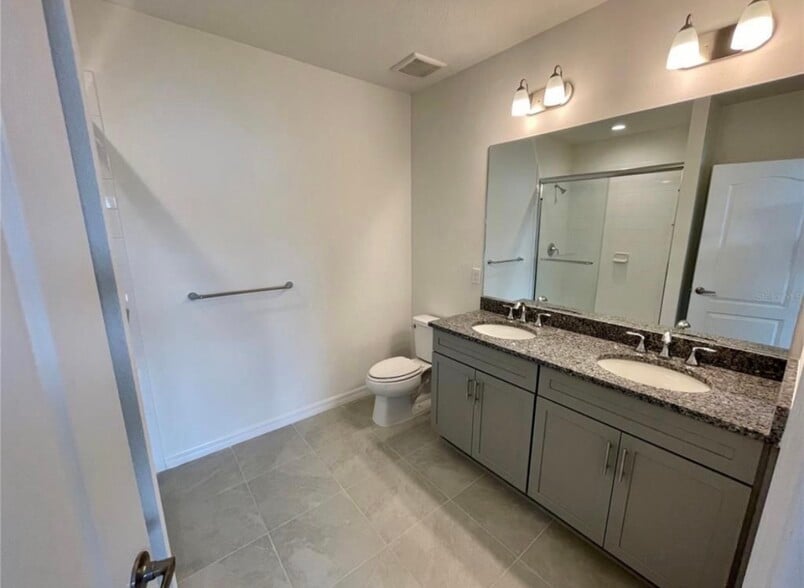Building Photo - 8676 Canyon Creek Trl