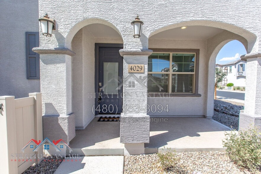 Building Photo - 4029 E Amoroso Dr