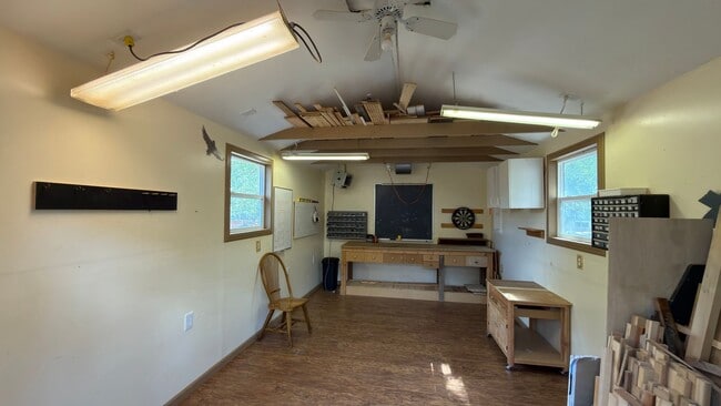 Building Photo - 1202 Paloverde Dr