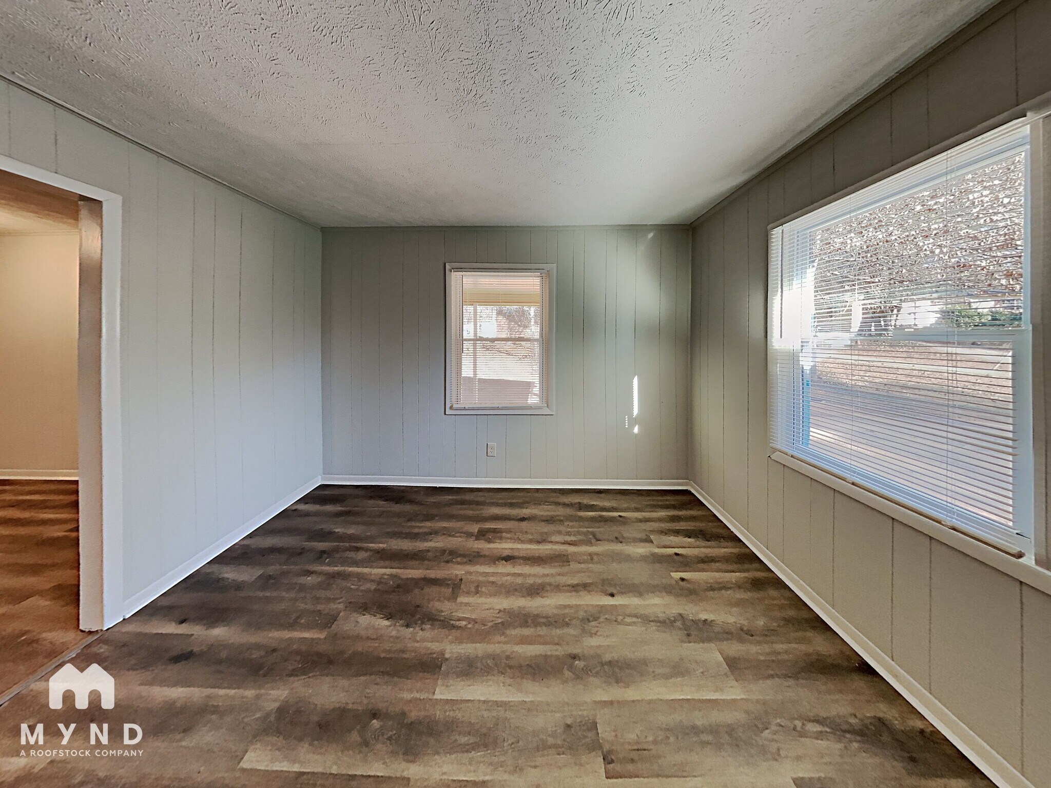 Building Photo - 6100 Shadow Glen Ct SW