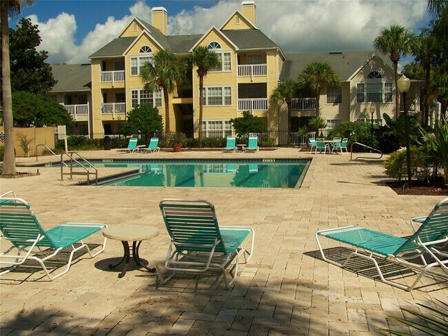 Building Photo - 1037 S Hiawassee Rd