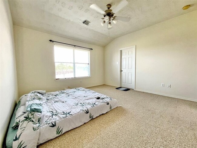Building Photo - 25235 Boulder Bend Ln