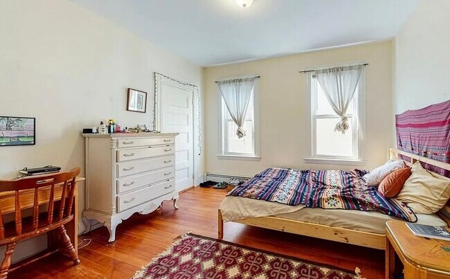 Building Photo - 65 Wyman St