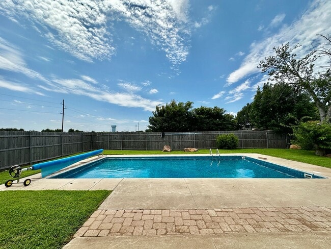 Building Photo - Inground Pool