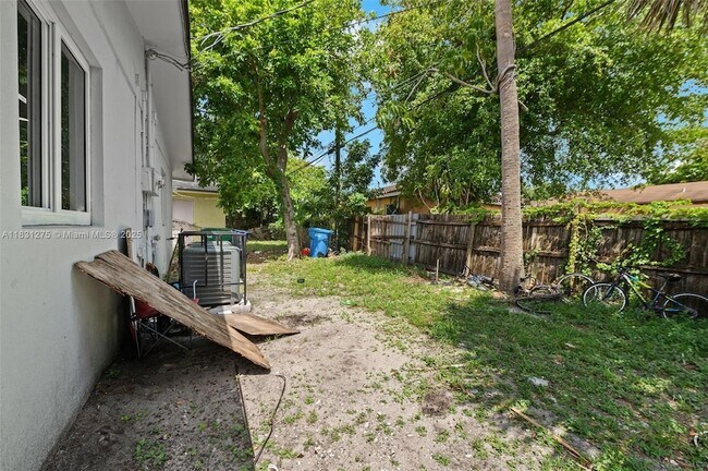 Building Photo - 2731 NW 14th St