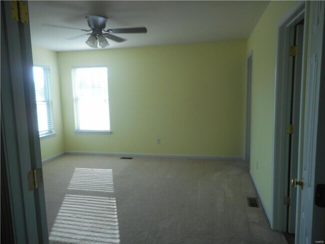 Building Photo - 219 Hawksbury Pl