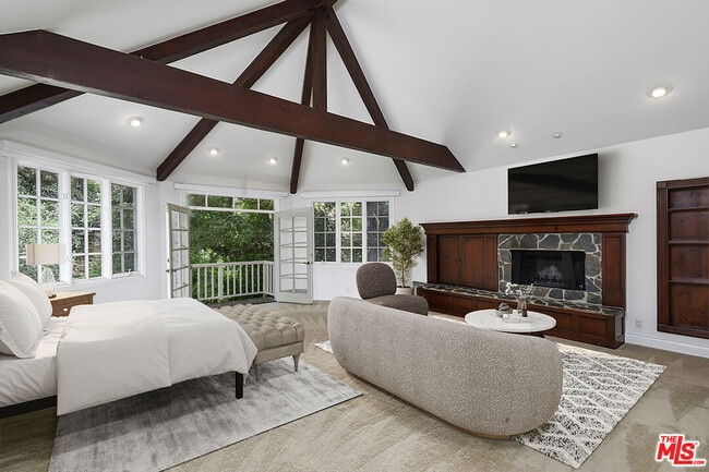 Building Photo - 3254 Oakdell Rd