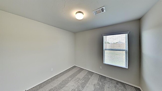 Building Photo - 309 Blue Dr