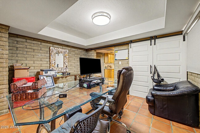 Building Photo - 6510 E Dixileta Dr