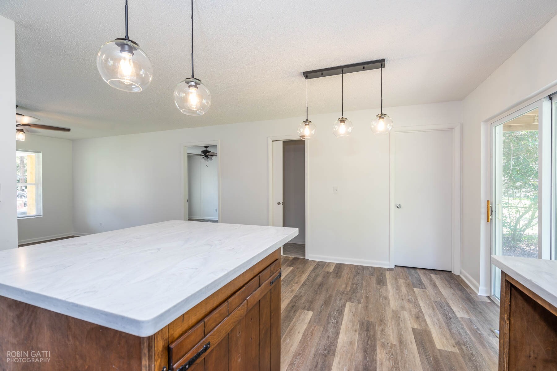 View of dining area from kitchen - 502 Cherokee Court