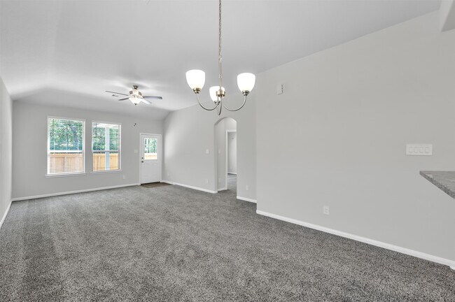 Building Photo - 14733 Pinion Ct