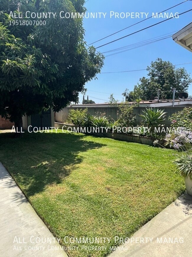 Building Photo - 16334 Lawnwood St