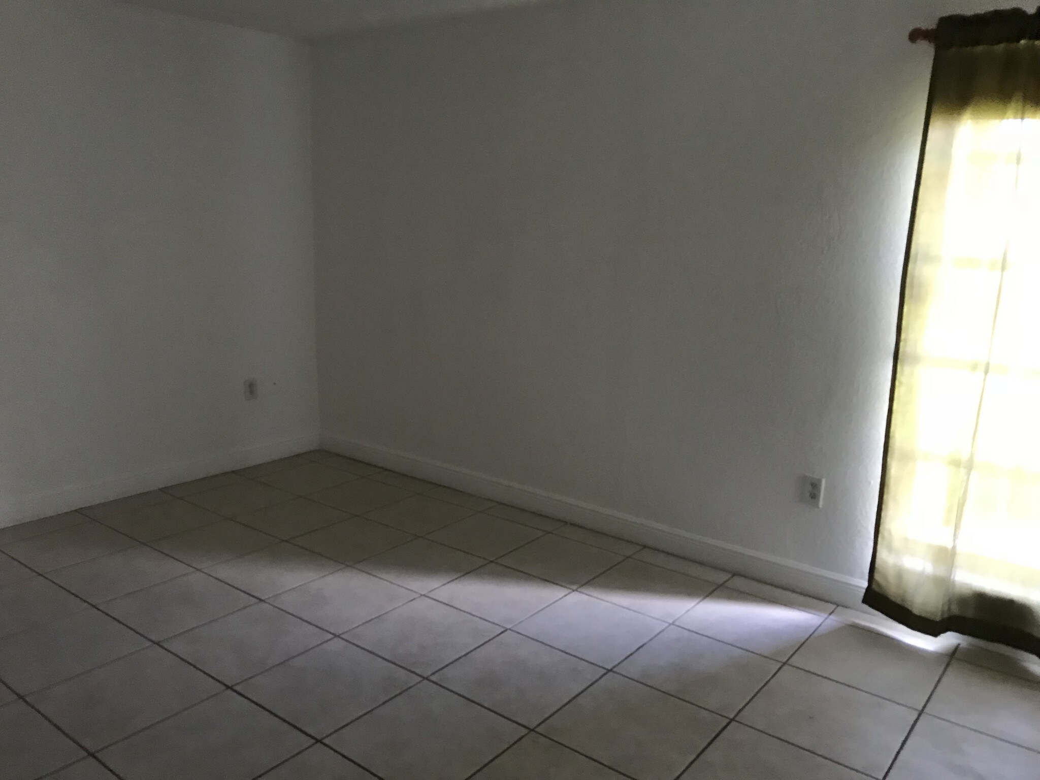 Building Photo - 9445 SW 76th St
