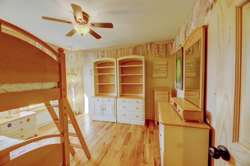 Building Photo - 370 Kelhi Ct