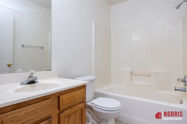 Building Photo - 9874 W Leander Dr