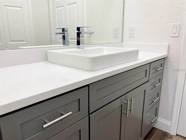 Building Photo - 5017 City St