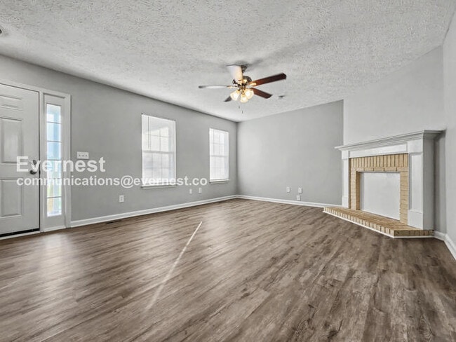 Building Photo - 117 Thornwood Dr