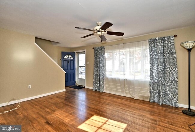 Building Photo - 660 Osborne Ave