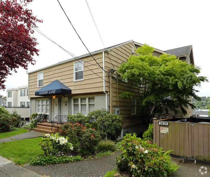 Primary Photo - Harbor Lane Apartments