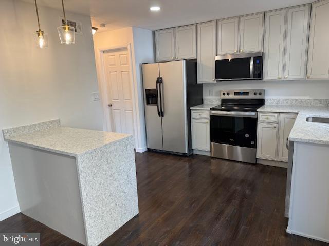 Building Photo - 2906 East Side Dr