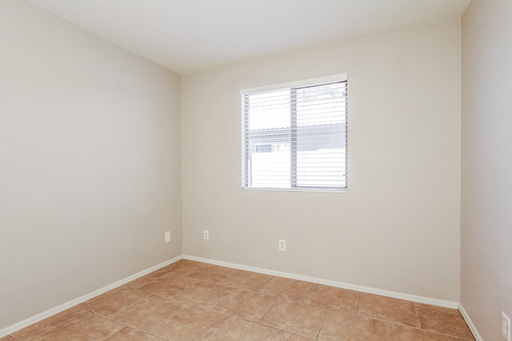 Building Photo - 7907 N 53rd Dr