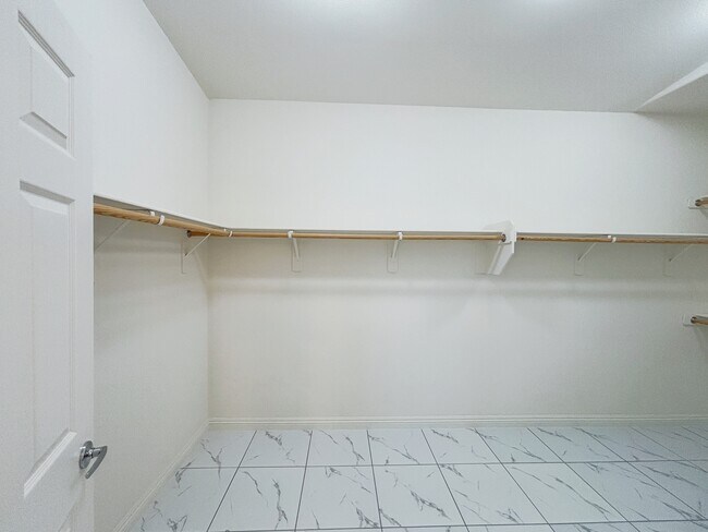 Building Photo - 8010 Bodie Island Ct