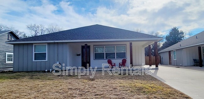 Primary Photo - 1709 Sycamore St