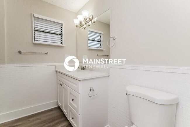 Building Photo - 3 Bedroom Pet-Friendly Home in ST PETERSBU...