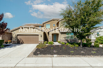 Building Photo - 2355 Azevedo Ave
