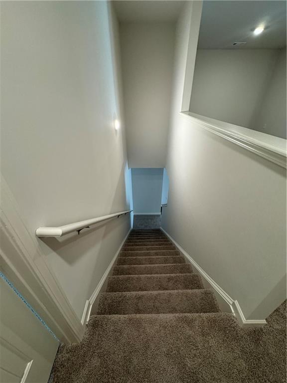 Building Photo - 2475 Poppy Ct