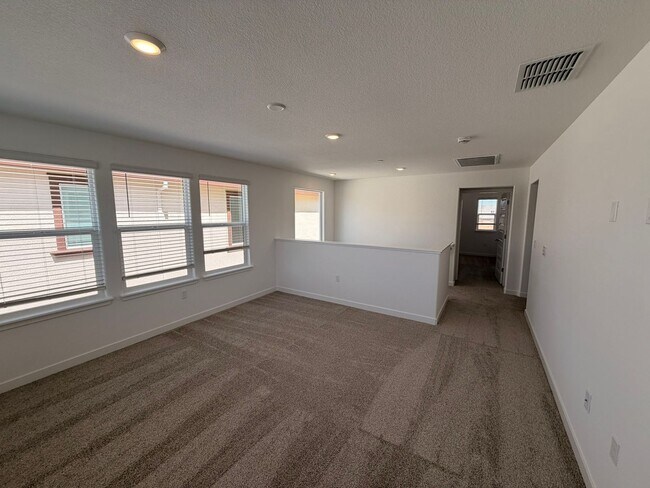 Building Photo - 12629 Hereford Ave