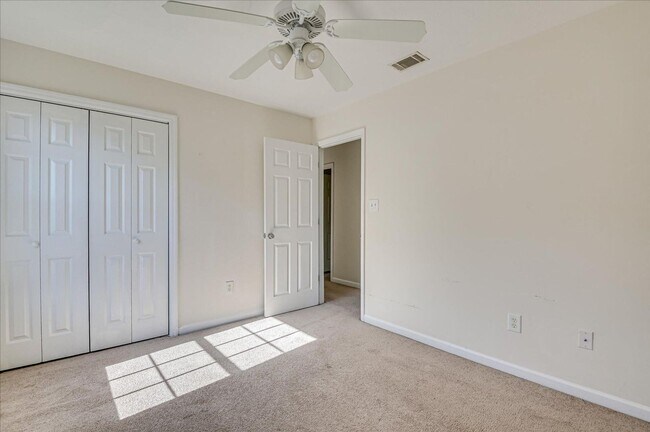 Building Photo - 772 Michelle Ct