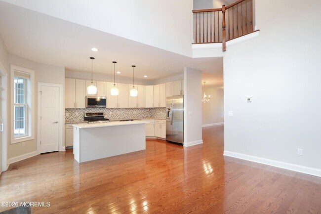 Building Photo - 10 Gonzalez Dr