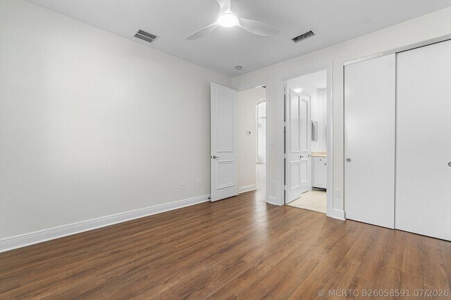 Building Photo - 6641 Conch Ct