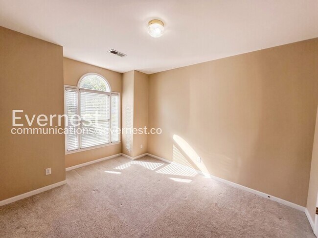 Building Photo - 1200 Berwick Rd